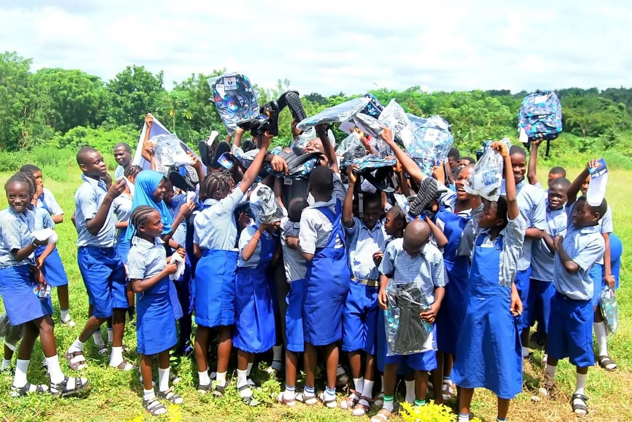 School supplies distribution